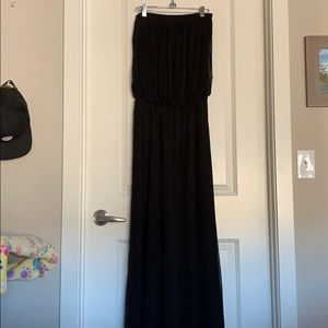 Black tube maxi